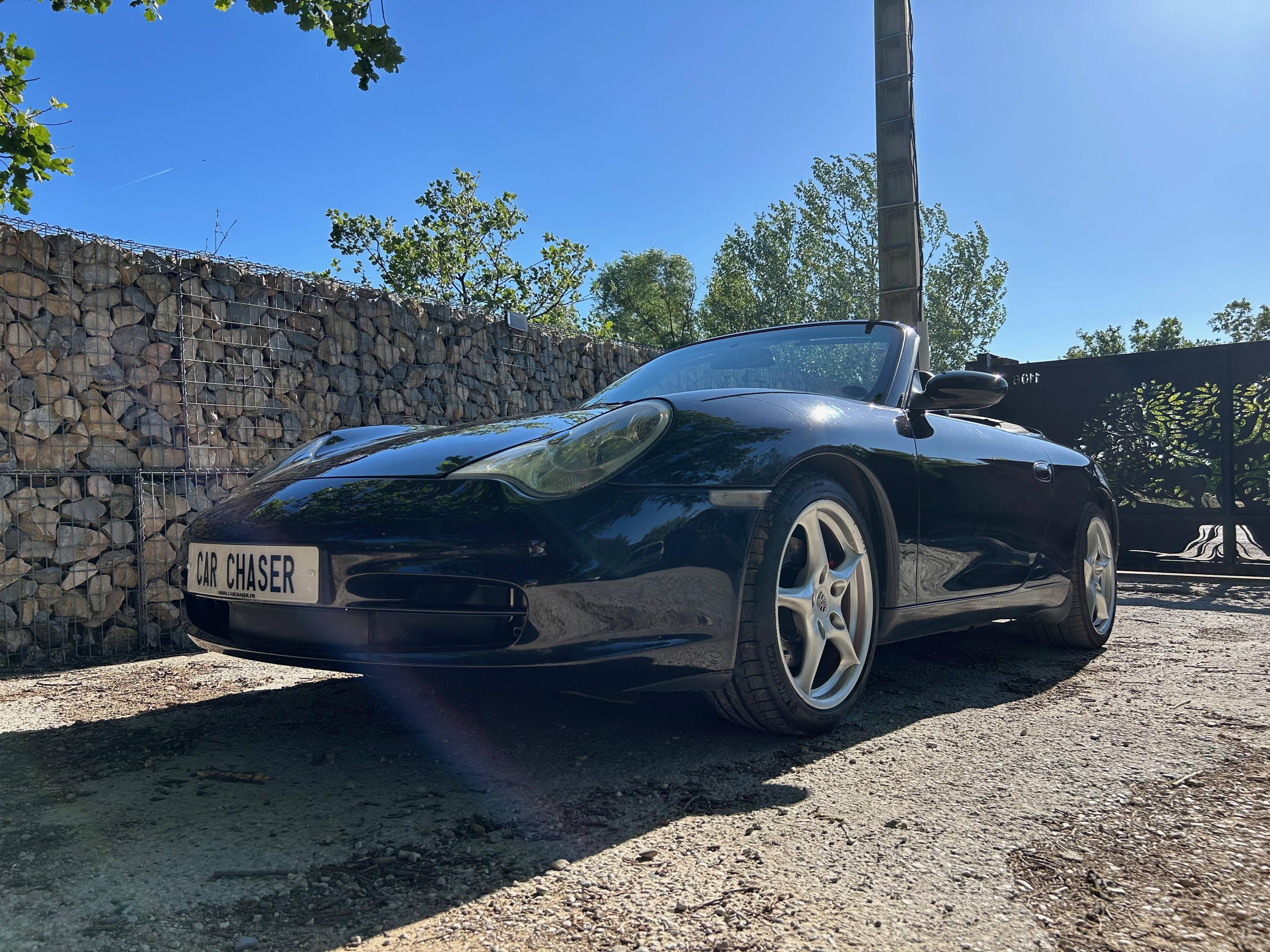 PORSCHE 911