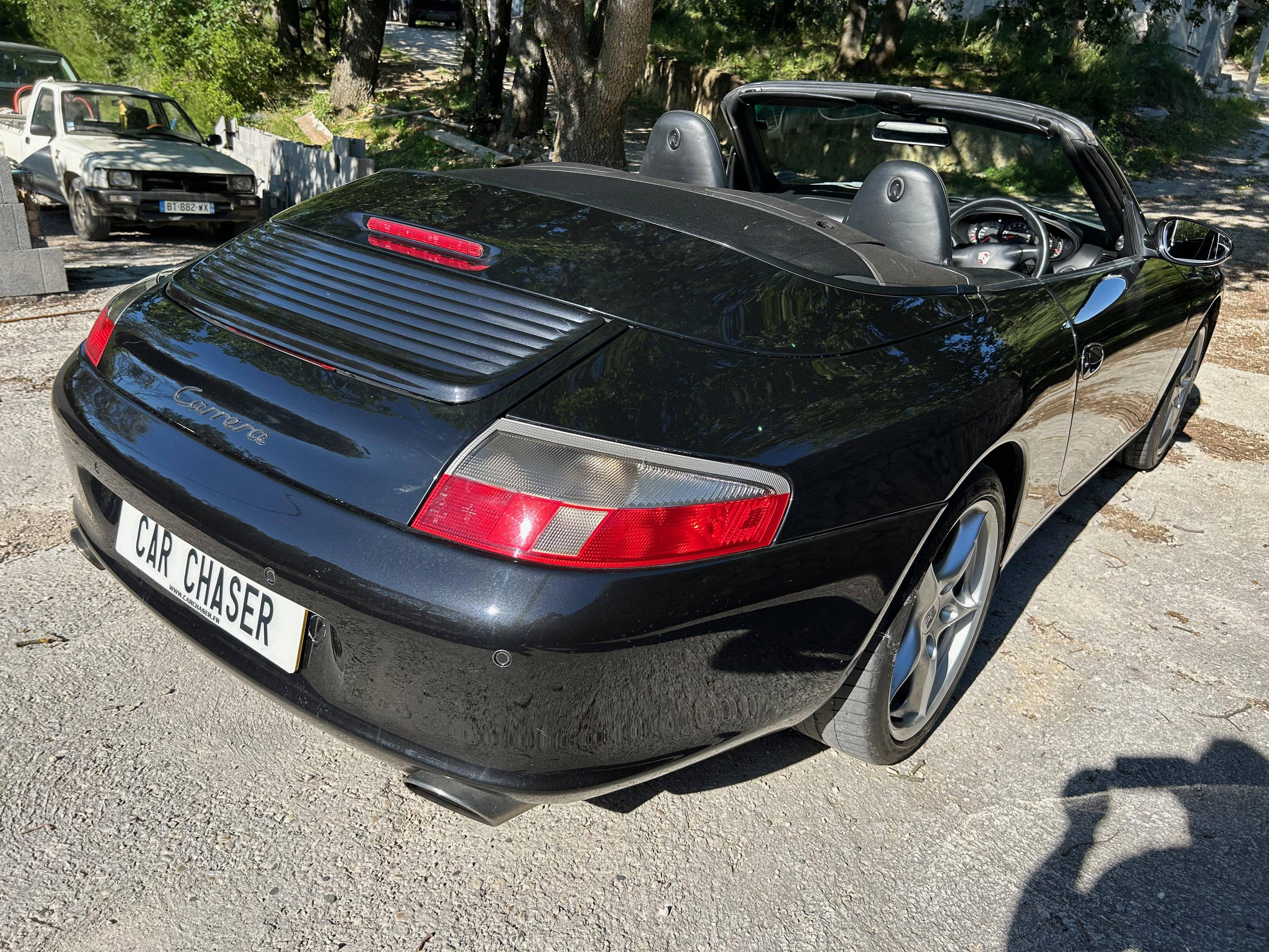 PORSCHE 911