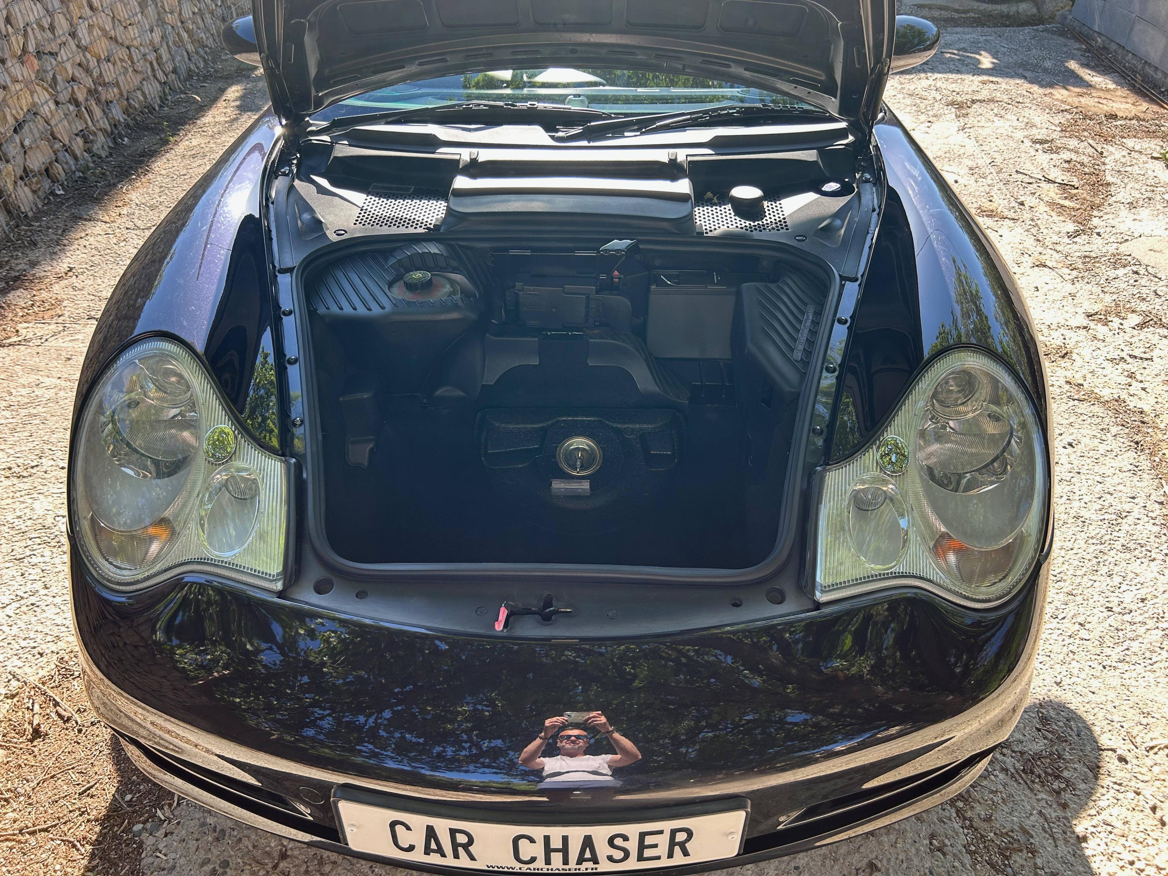 PORSCHE 911