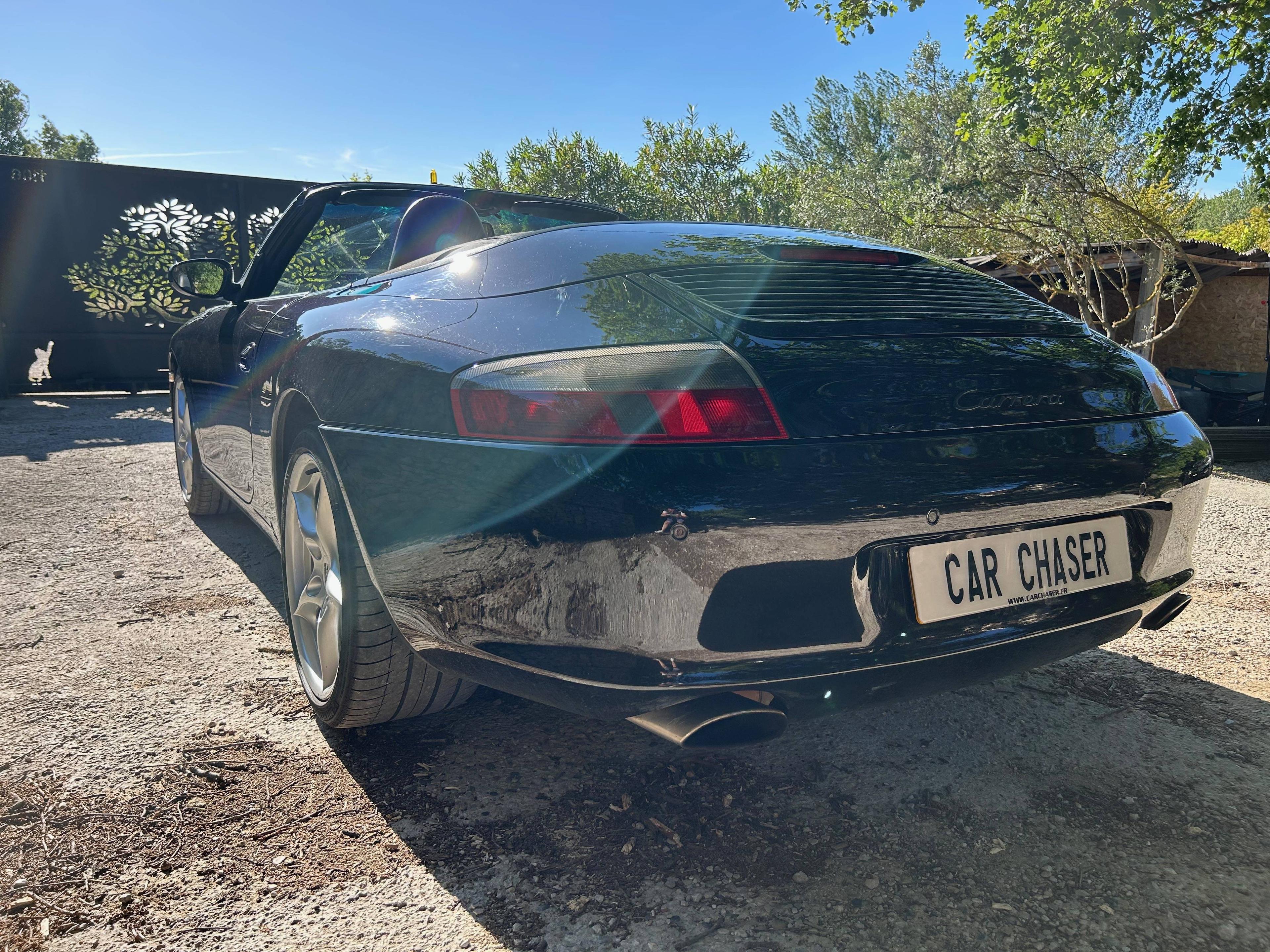 PORSCHE 911