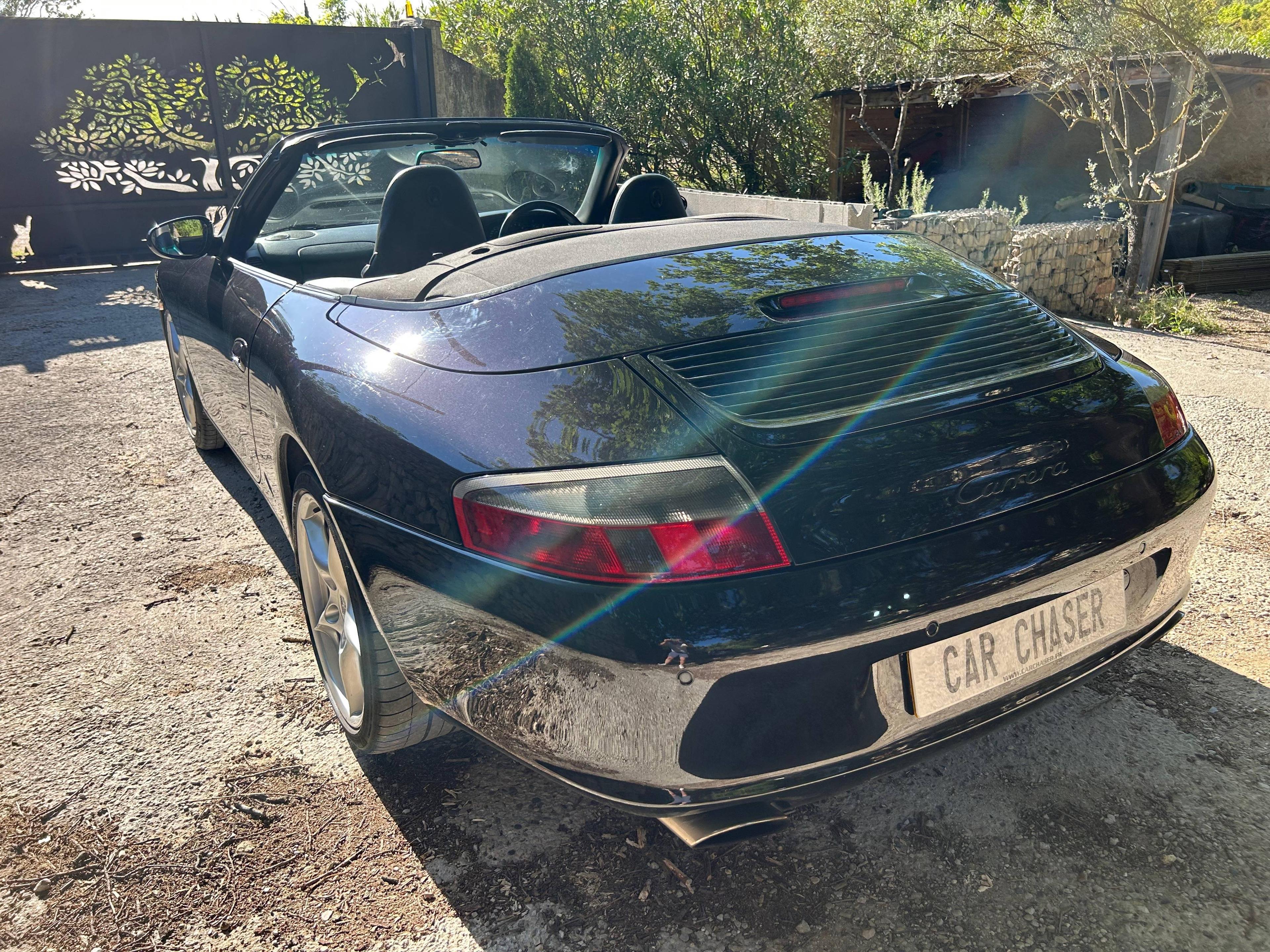 PORSCHE 911