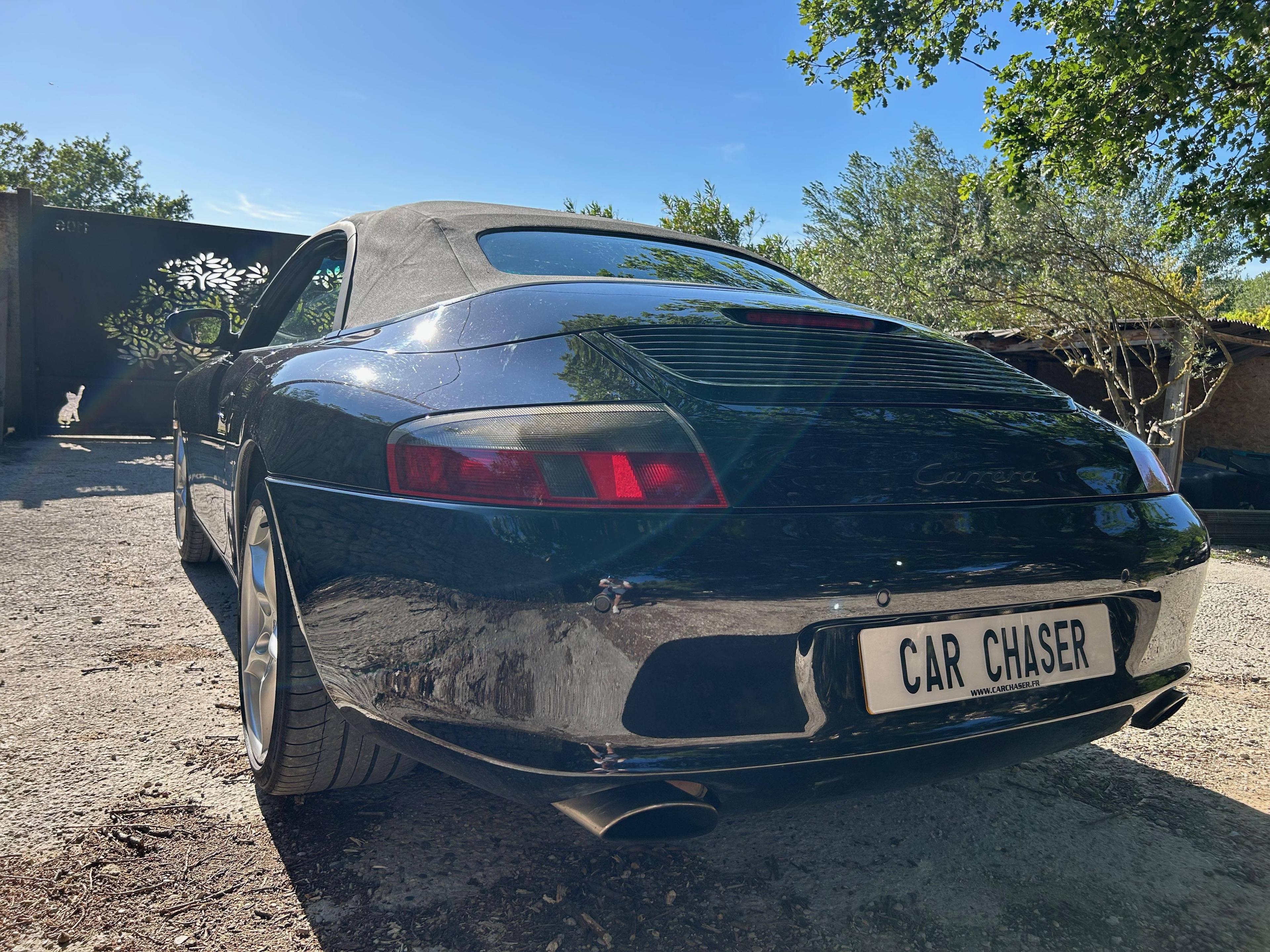 PORSCHE 911