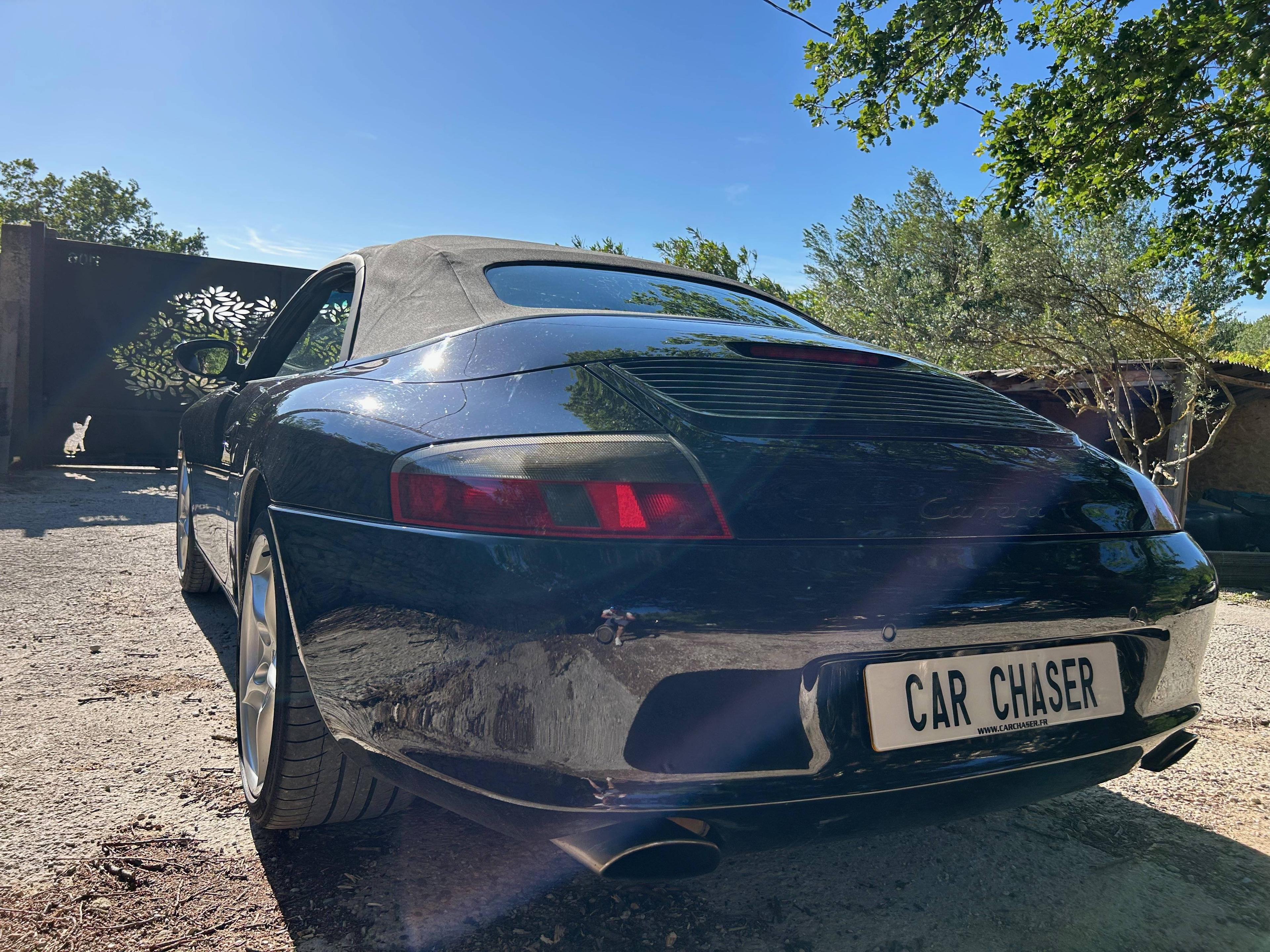 PORSCHE 911