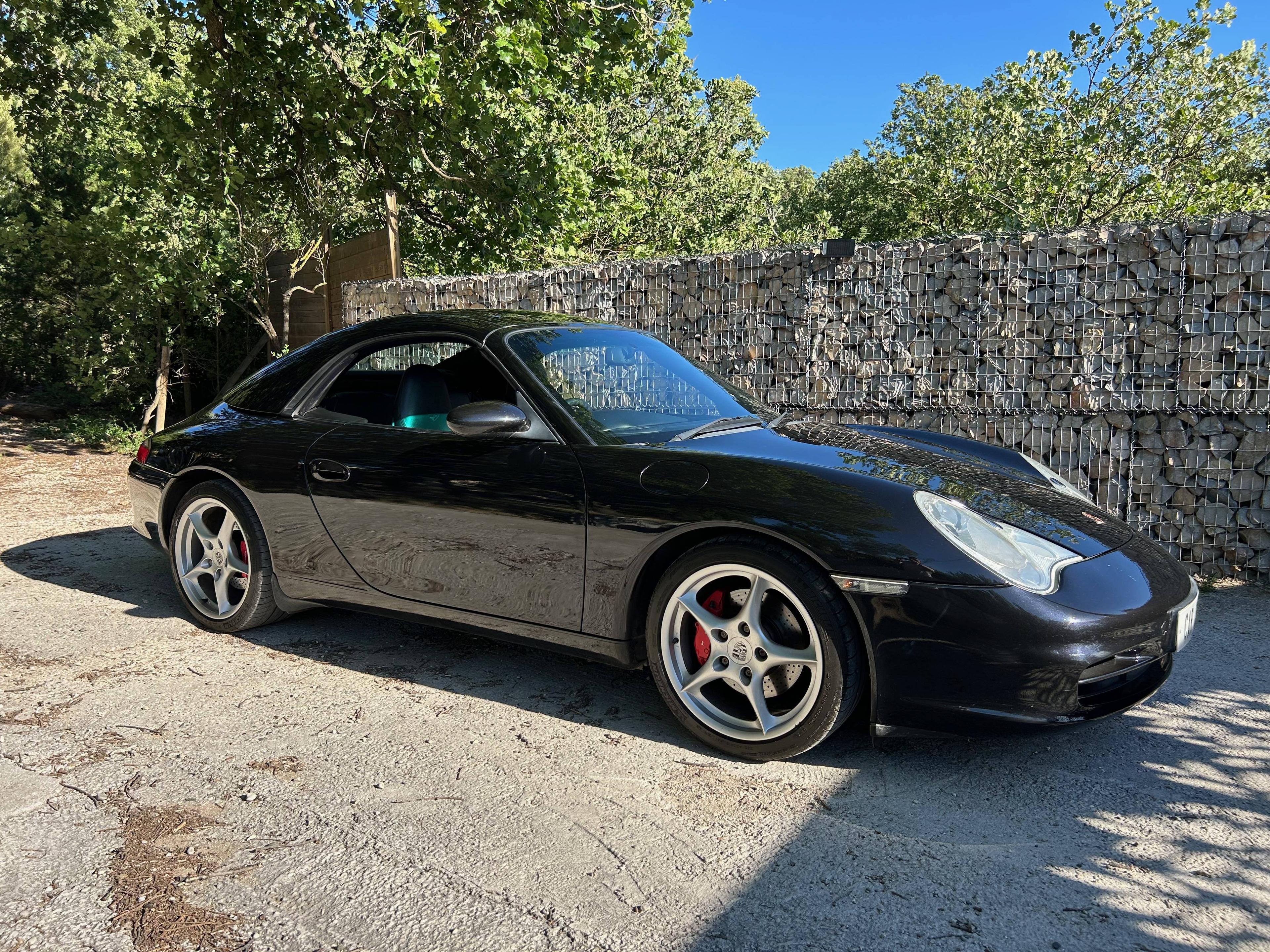 PORSCHE 911