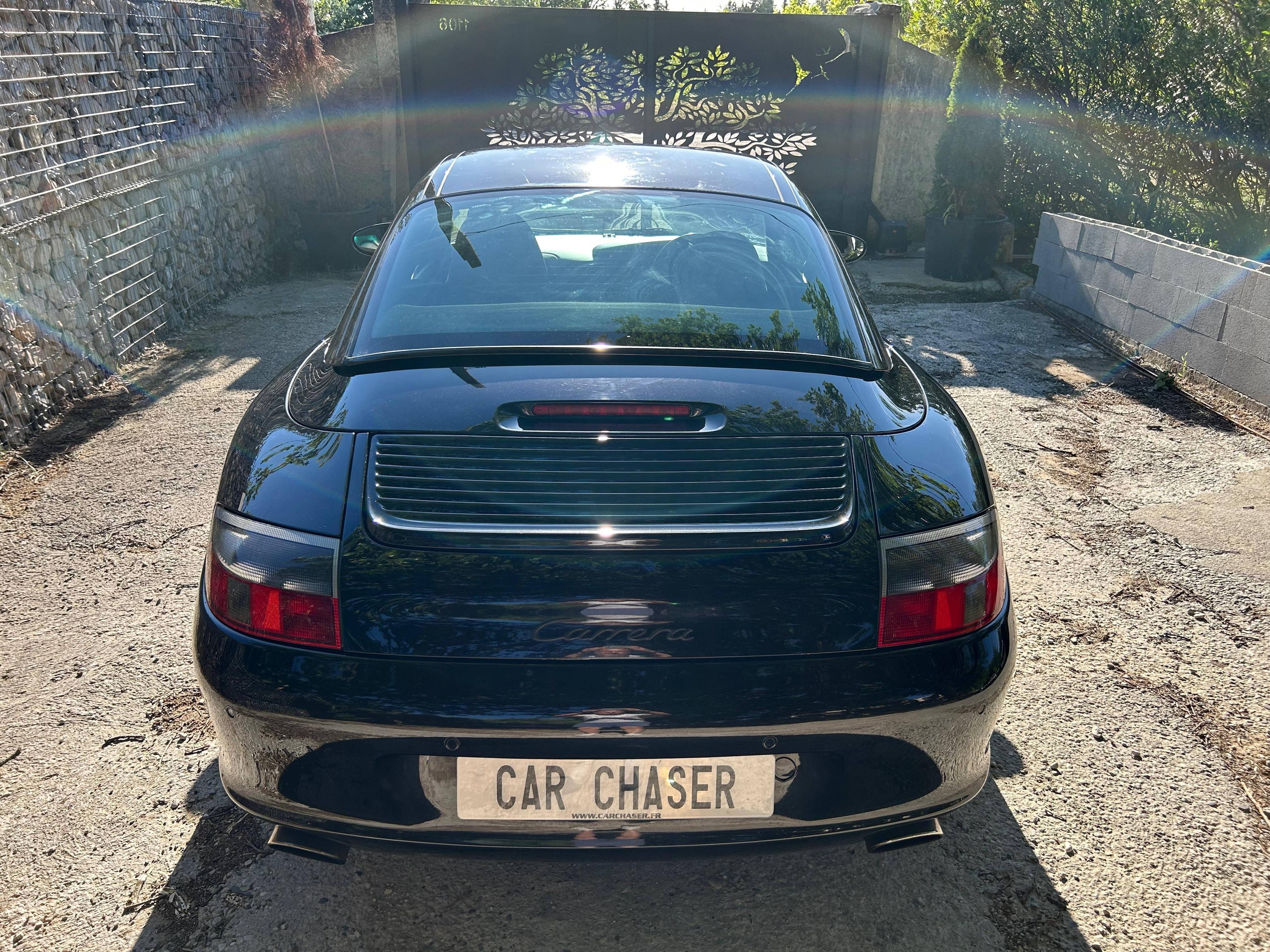 PORSCHE 911
