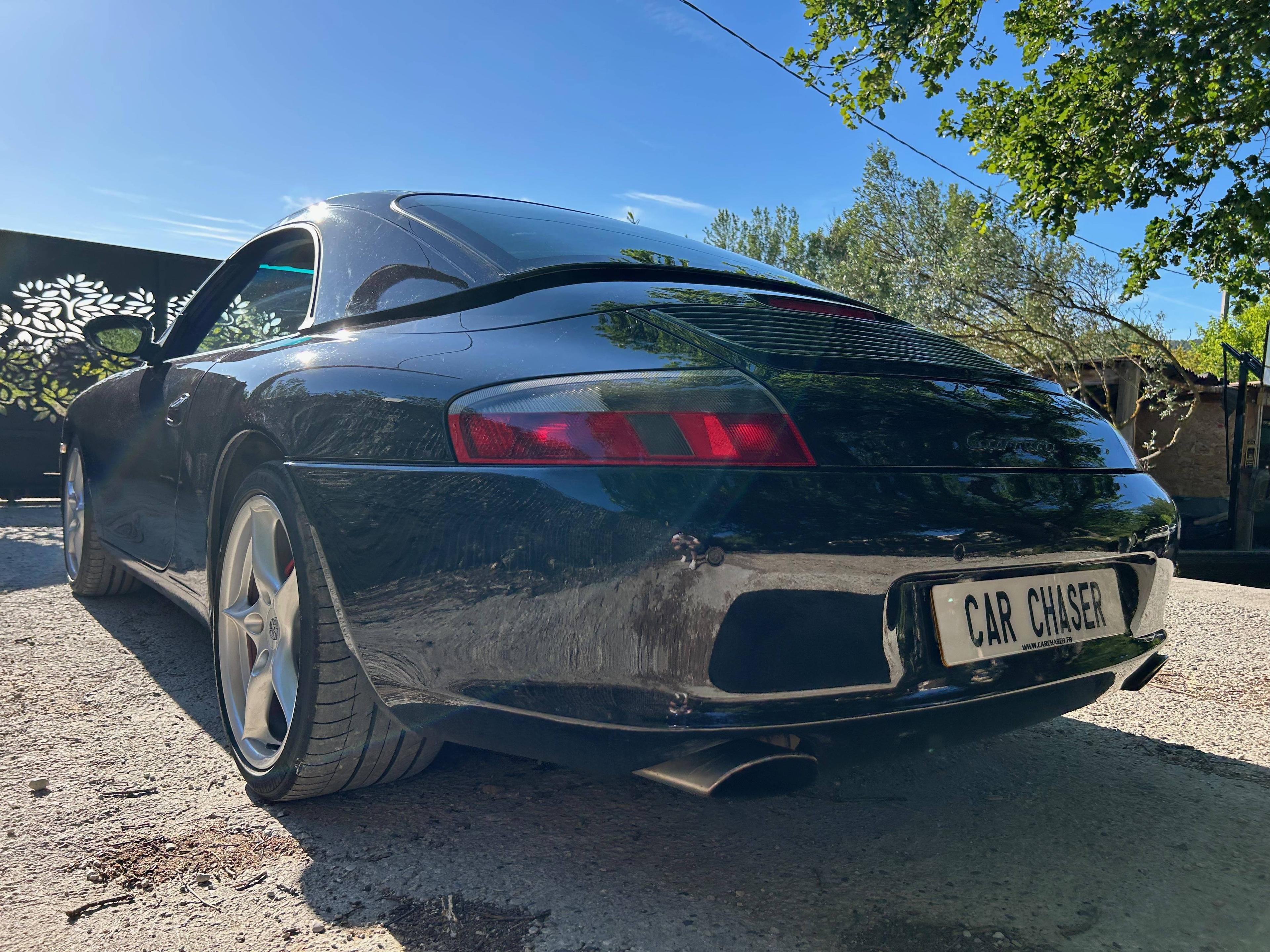 PORSCHE 911