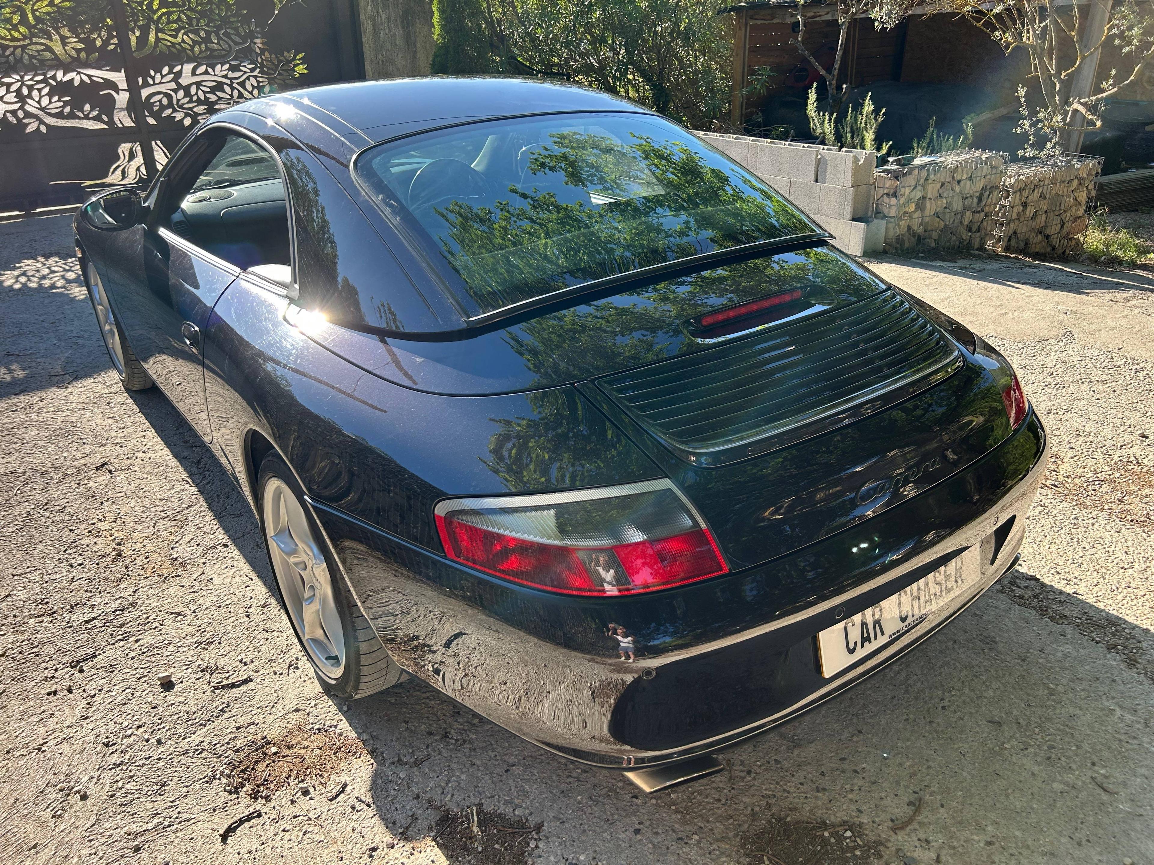 PORSCHE 911
